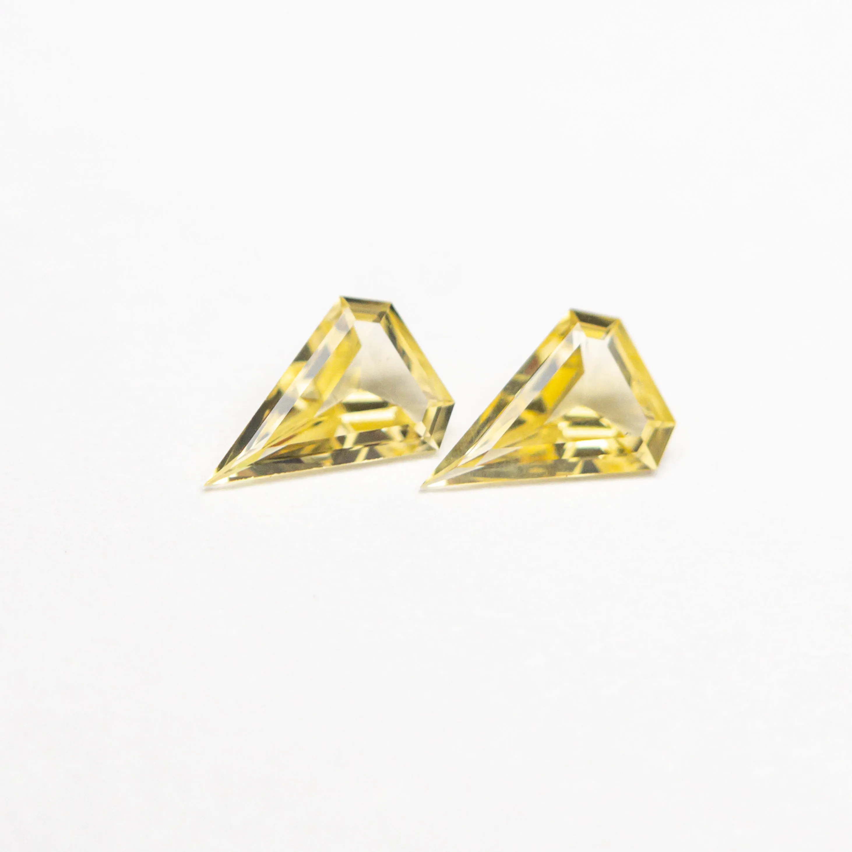 0.27cttw 2pc 4.99x3.48x1.34mm 5.00x3.47x1.37mm Shield Step Cut Sapphire Matching Pair 23408-01