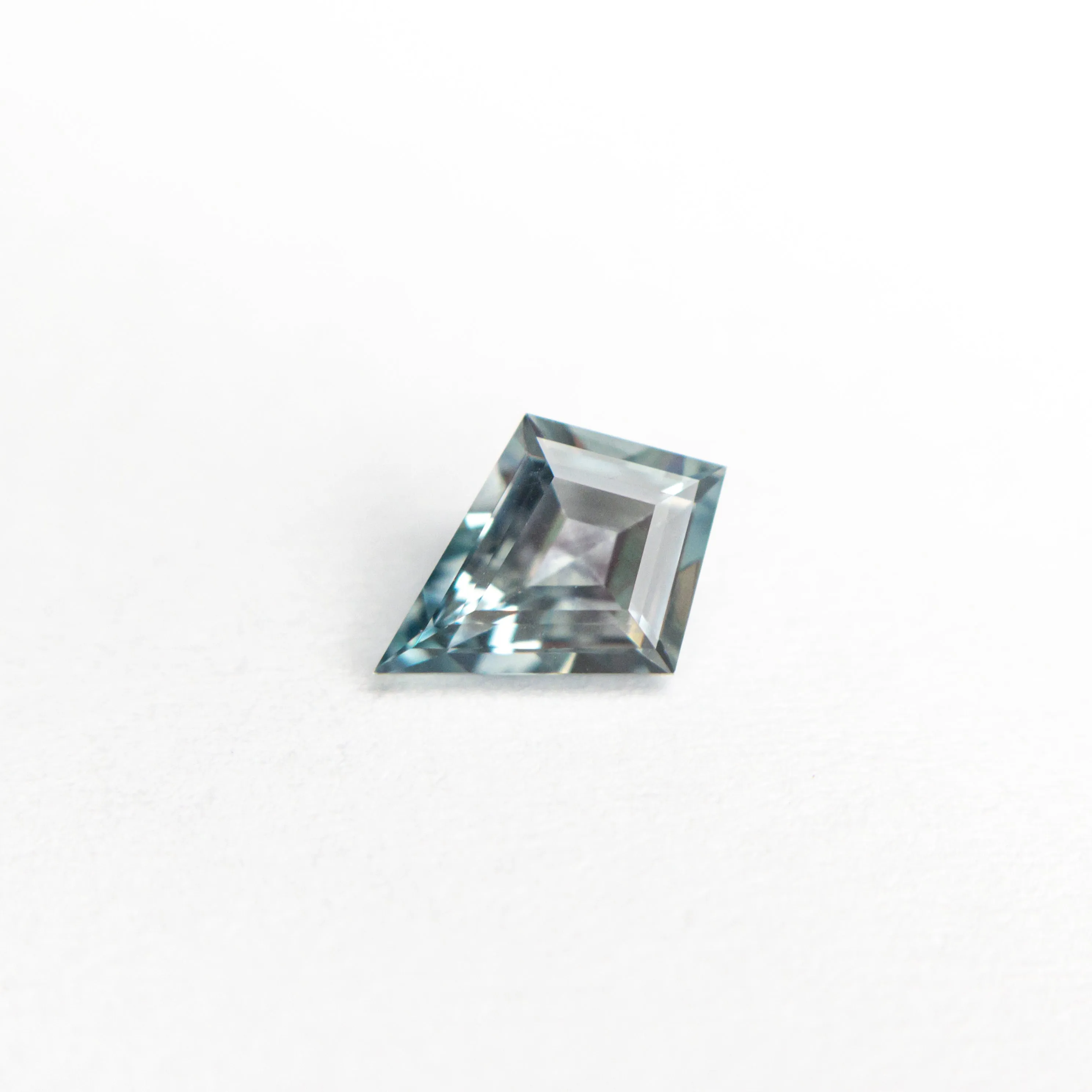 0.47ct 6.95x5.09x2.58mm Kite Step Cut Sapphire 22266-12