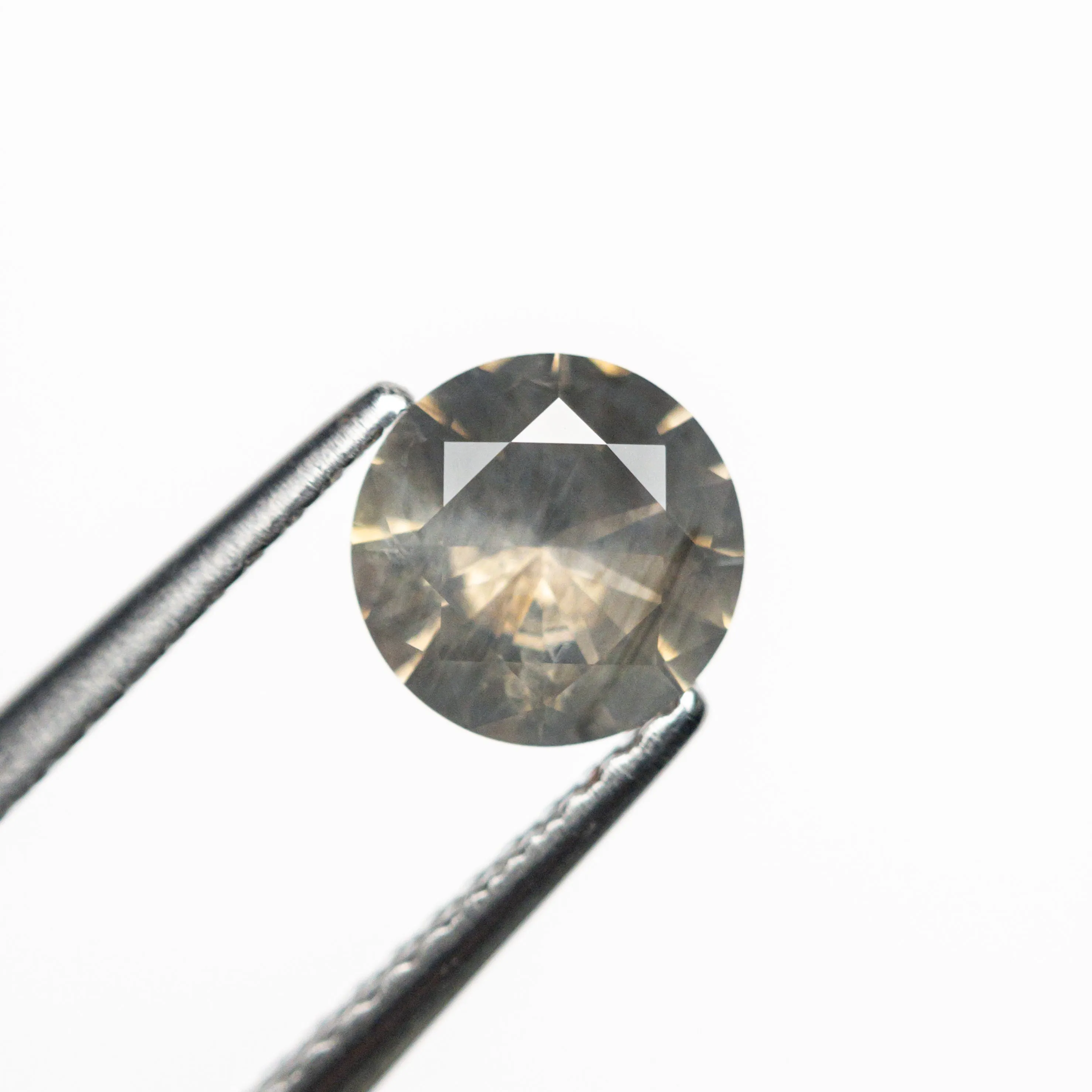 0.86ct 5.98x5.97x3.31mm Round Brilliant Sapphire 23785-02