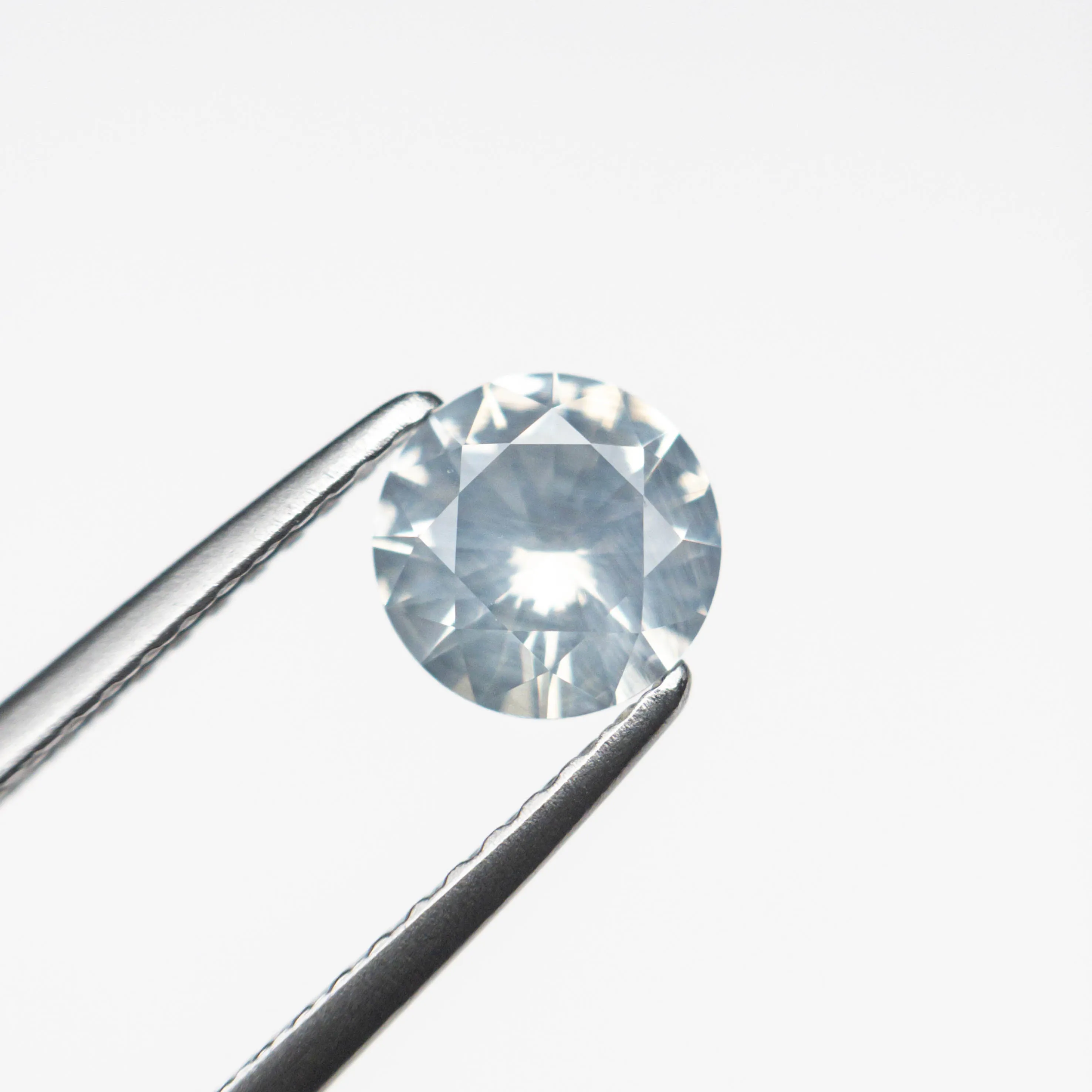 0.87ct 5.92x5.91x3.60mm Round Brilliant Sapphire 23784-03