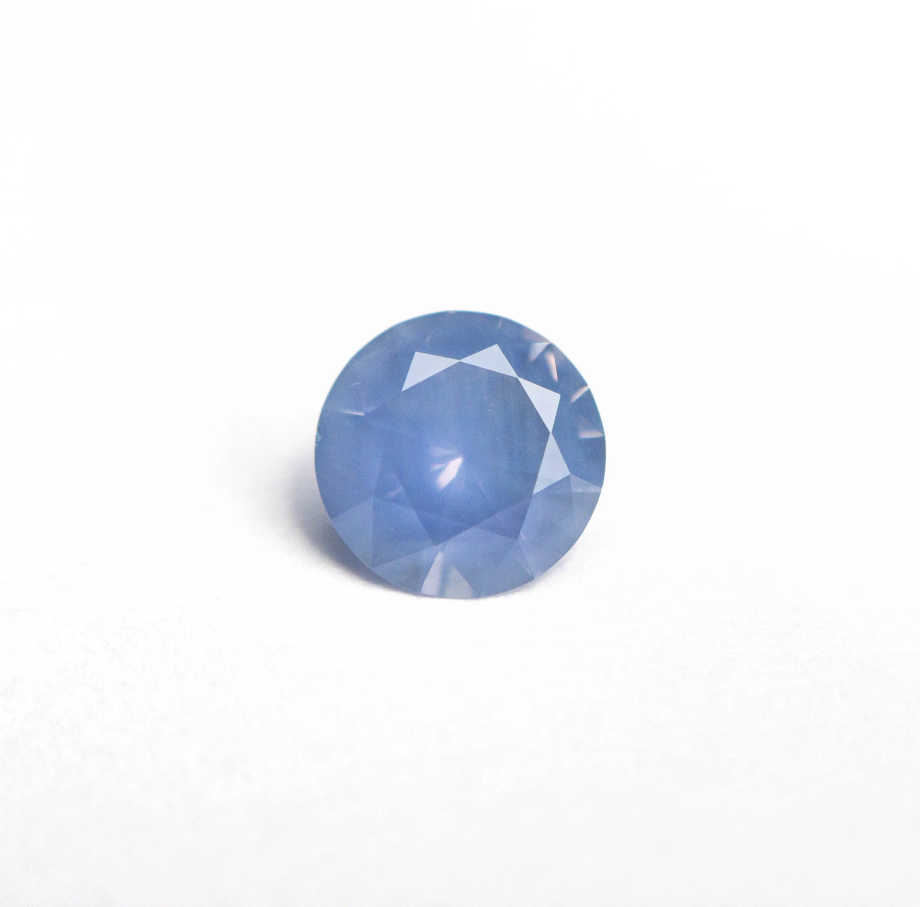 0.88ct 6.01x5.98x3.61mm Round Brilliant Sapphire 23784-01