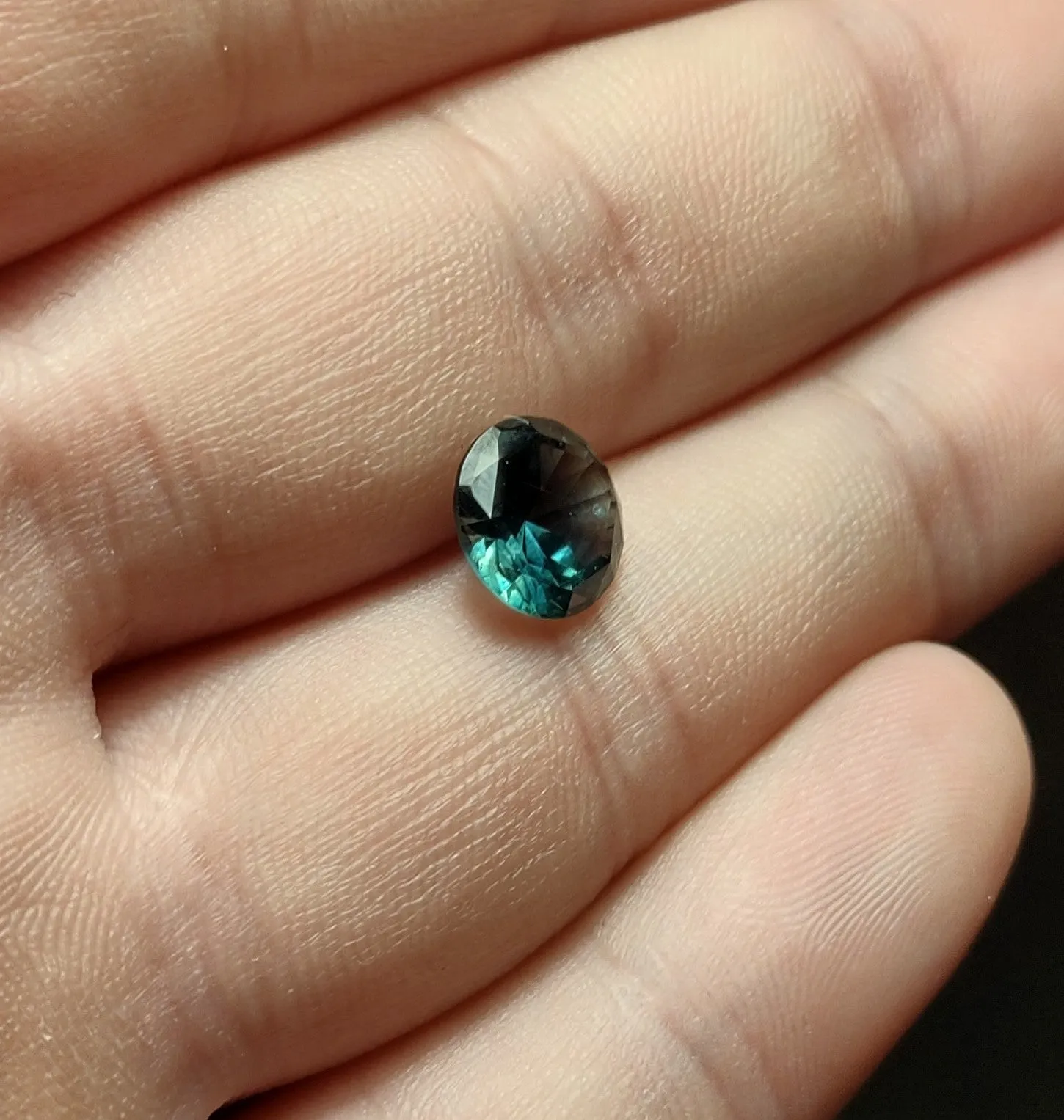 3.1 ct BEAUTIFUL DEEP BLUE GREEN HEATED MONTANA SAPPHIRE