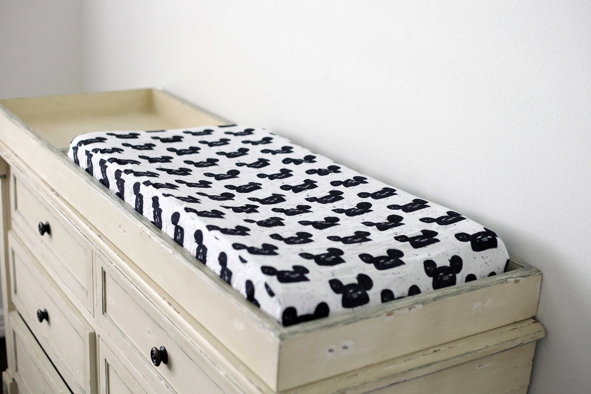 Organic Changing Pad Cover -  Modern Mouse