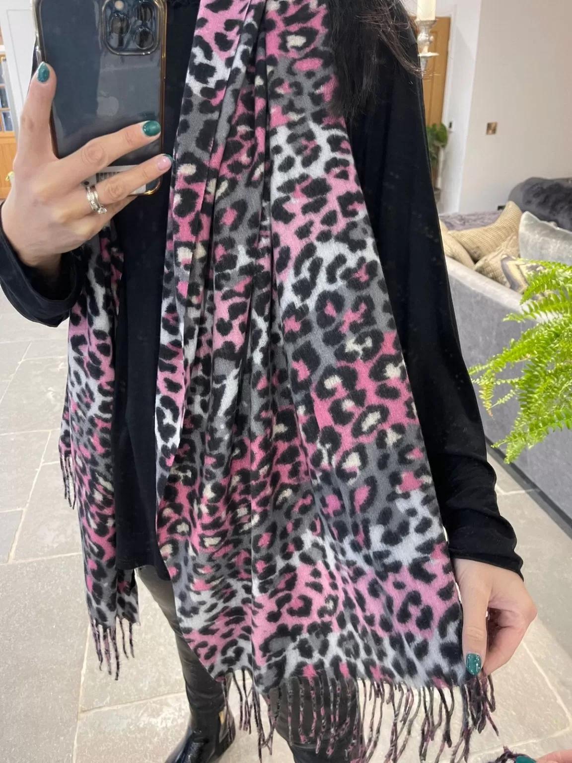 Soft Leopard Print Scarf