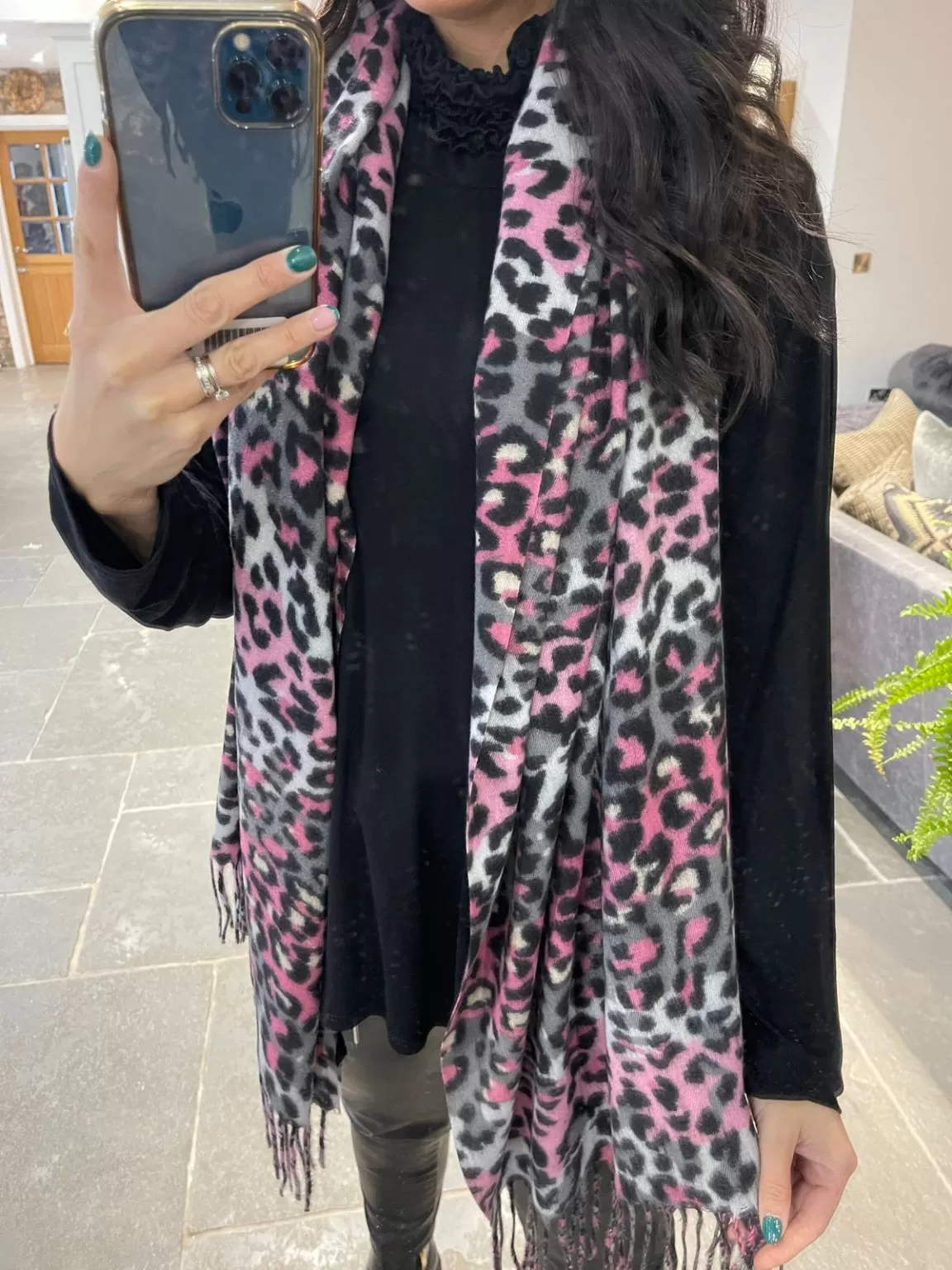 Soft Leopard Print Scarf