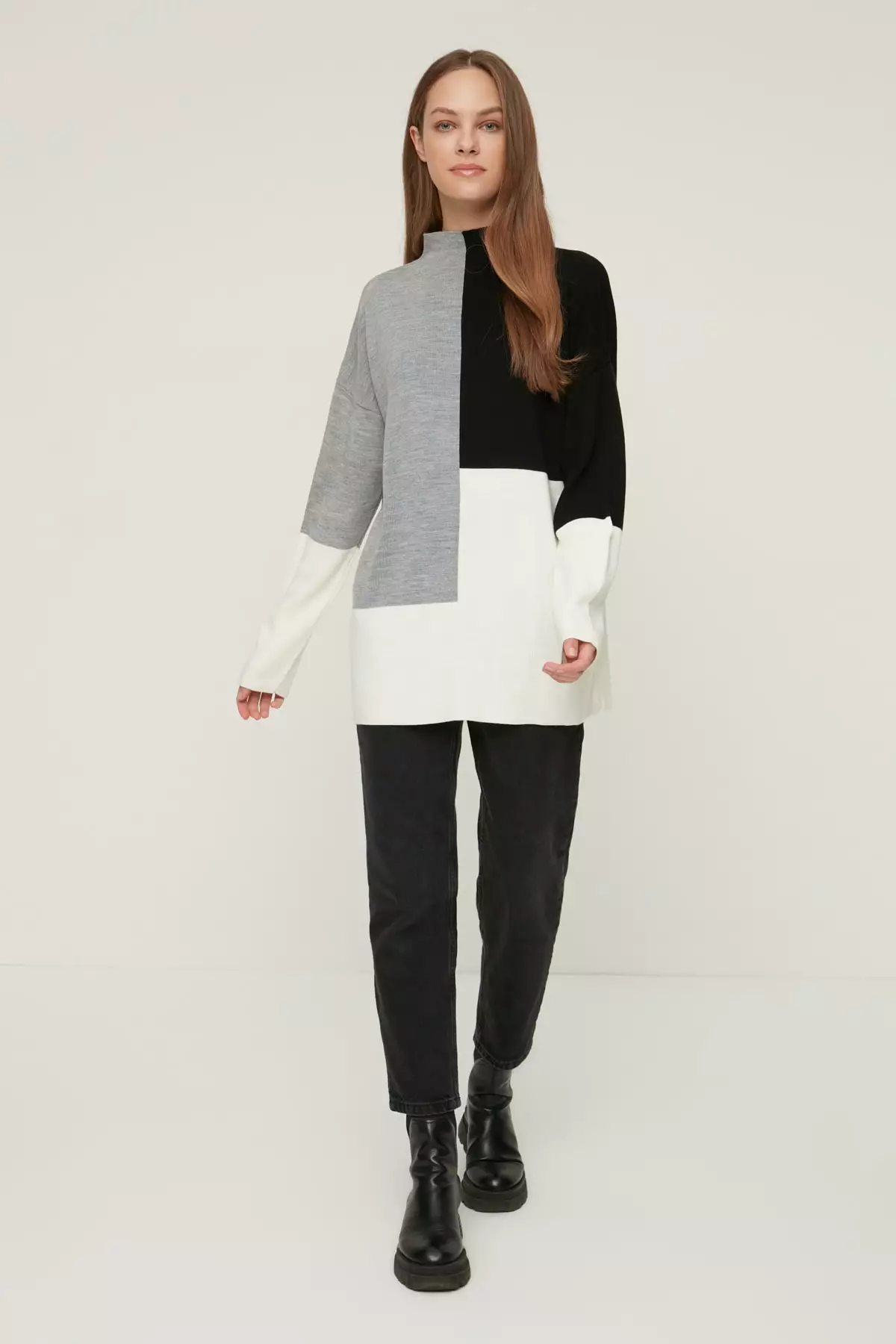 Trendyol Colour Block Knitted Sweater