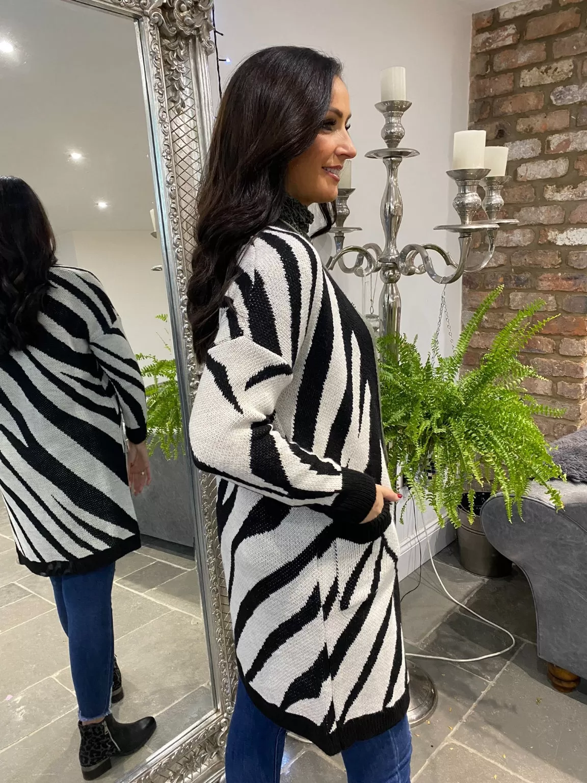 Zebra Two Pocket Cardigan Eran